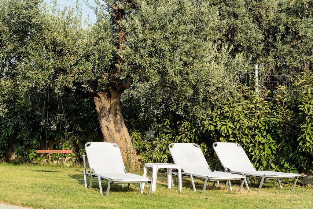 Villa Almira Luxury Apartments Уранополис Экстерьер фото