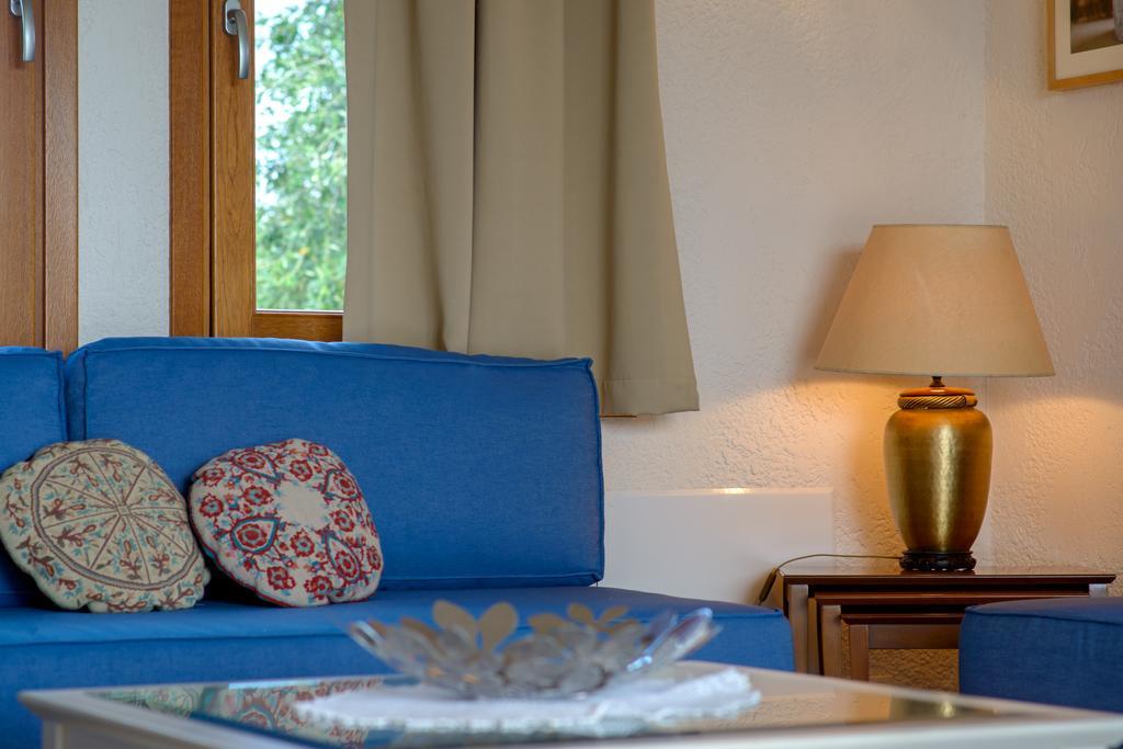 Villa Almira Luxury Apartments Уранополис Номер фото