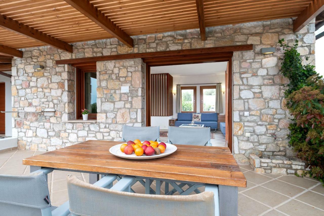 Villa Almira Luxury Apartments Уранополис Экстерьер фото
